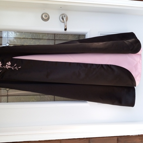 Fairweather Gorgeous Black/Powder Pink Formal Maxi Flared Gown Size 4 Excel.Cond - Picture 3 of 11